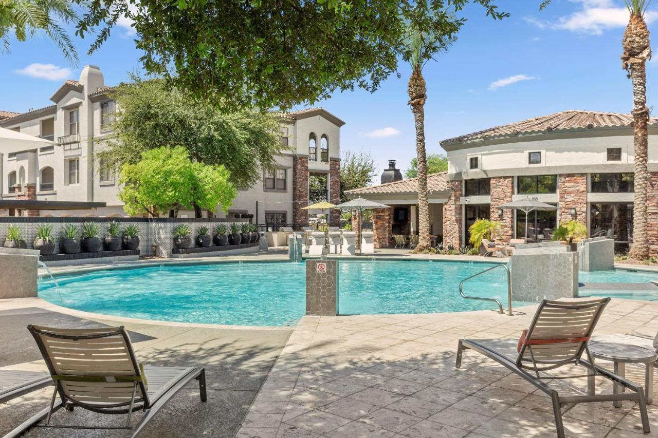 Cozysuites Glendale By The Stadium With Pool 10 Exteriör bild
