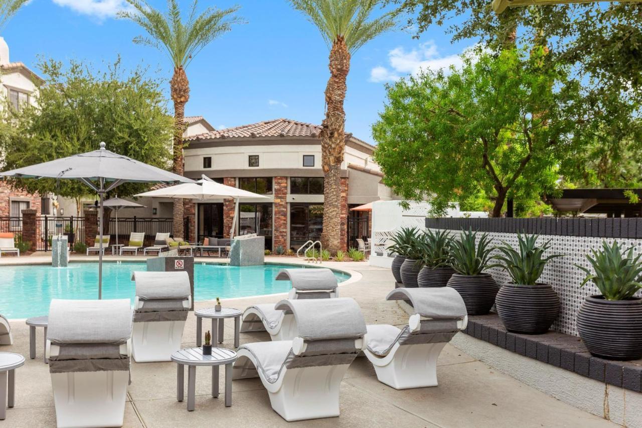 Cozysuites Glendale By The Stadium With Pool 10 Exteriör bild